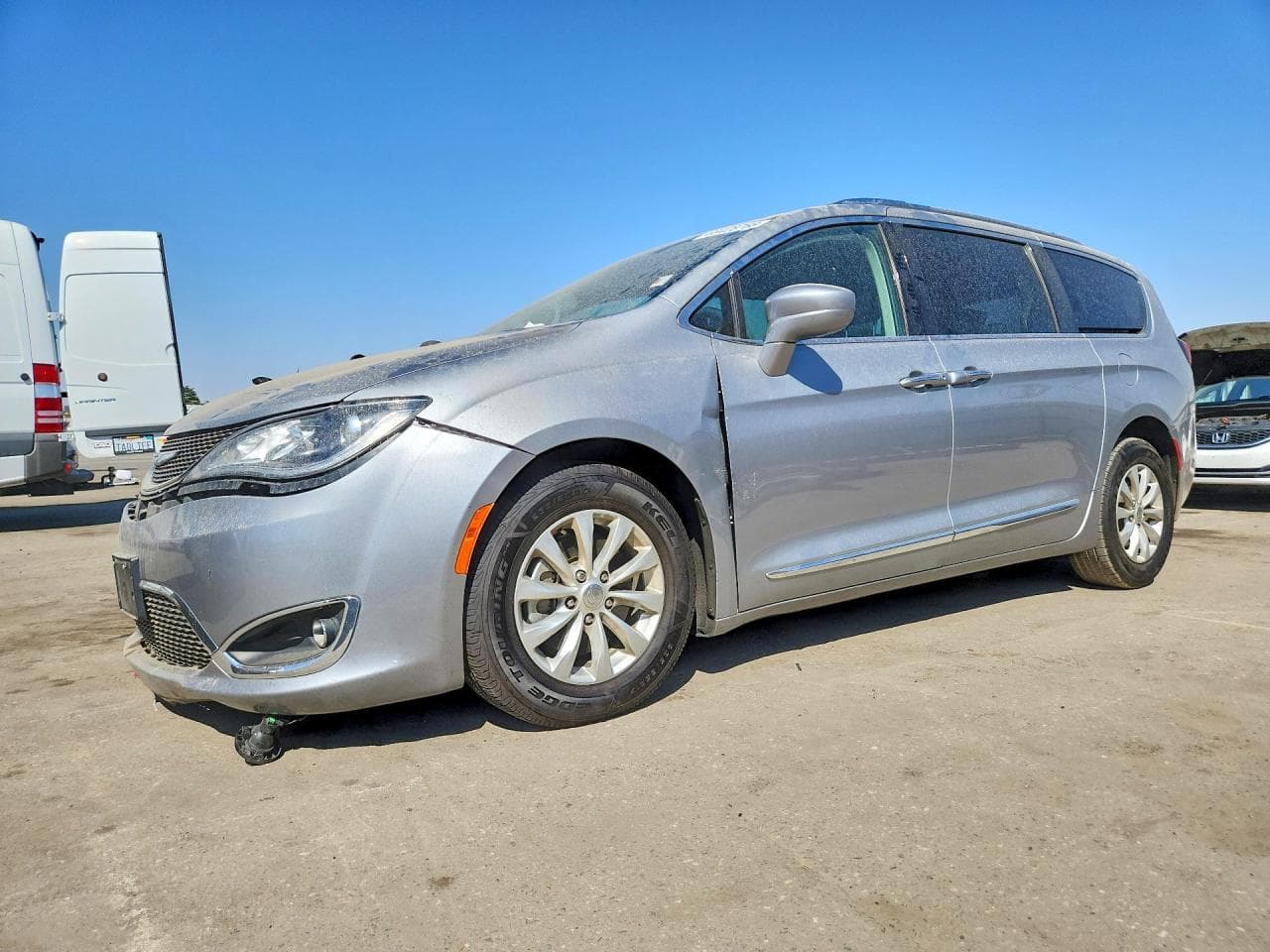 Chrysler Pacifica 2018 z USA