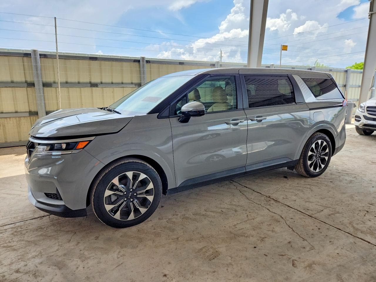 Kia Sedona 2024 z USA