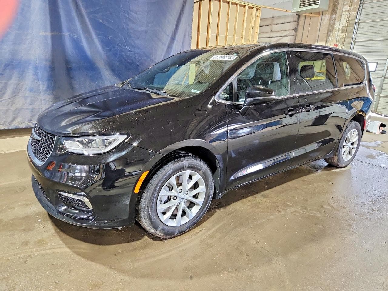 Chrysler Pacifica 2025 z USA