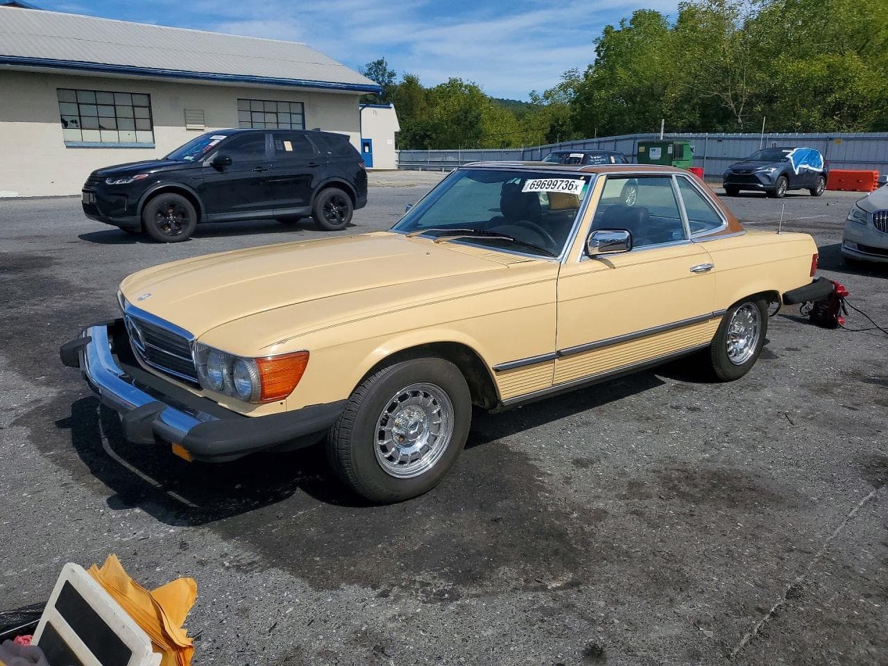 2020 Mercedes-Benz W114 z USA