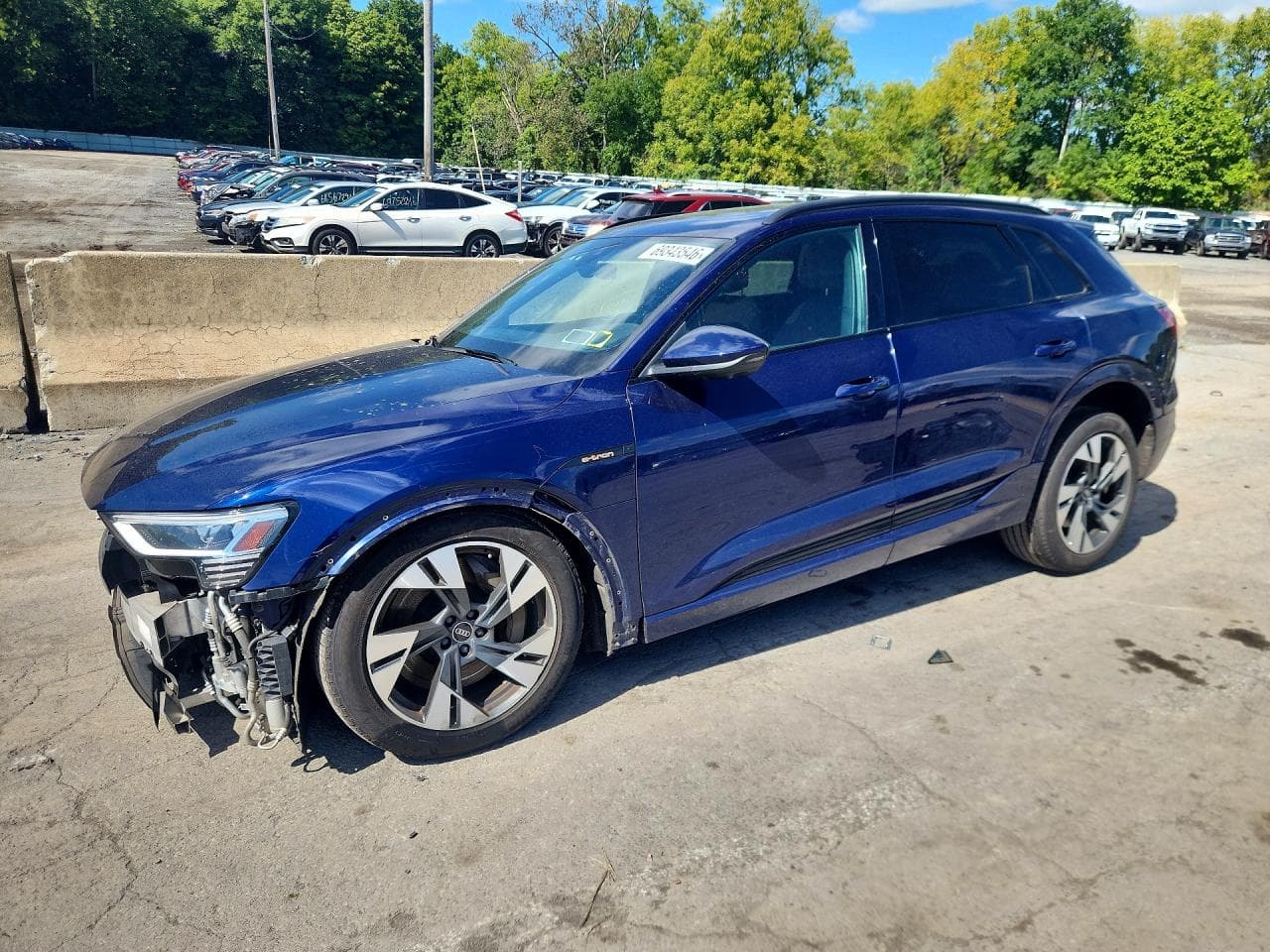 Audi e-tron 2022 z USA