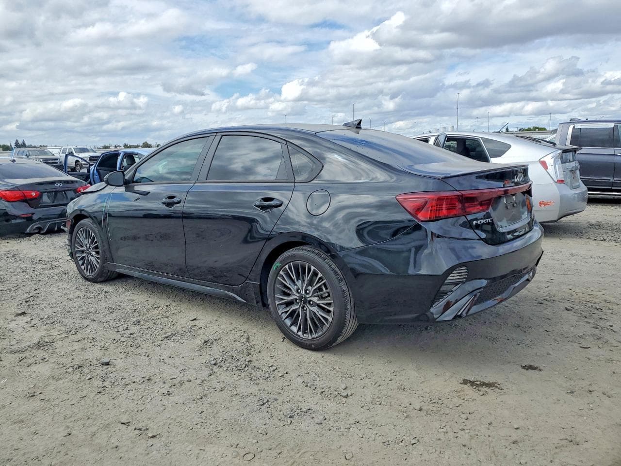 2024 Kia Forte Gt Line - foto 2