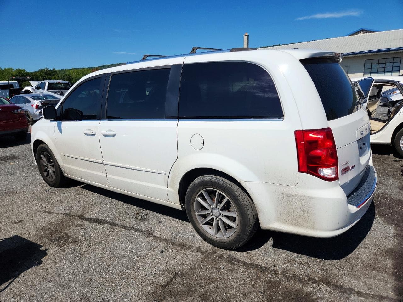 2017 Dodge Grand Caravan Sxt - foto 2
