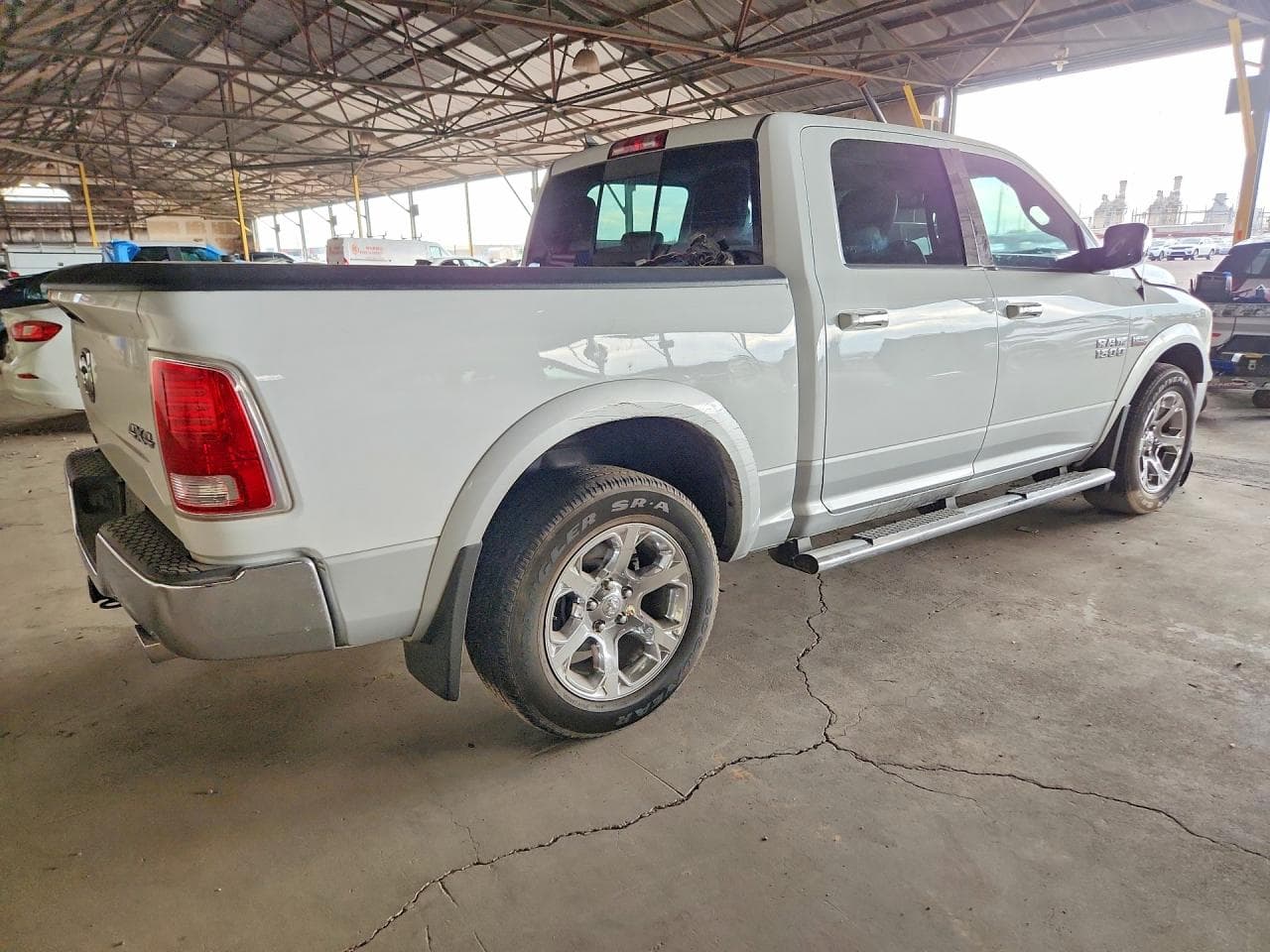 2015 Ram 1500 Laramie - foto 3