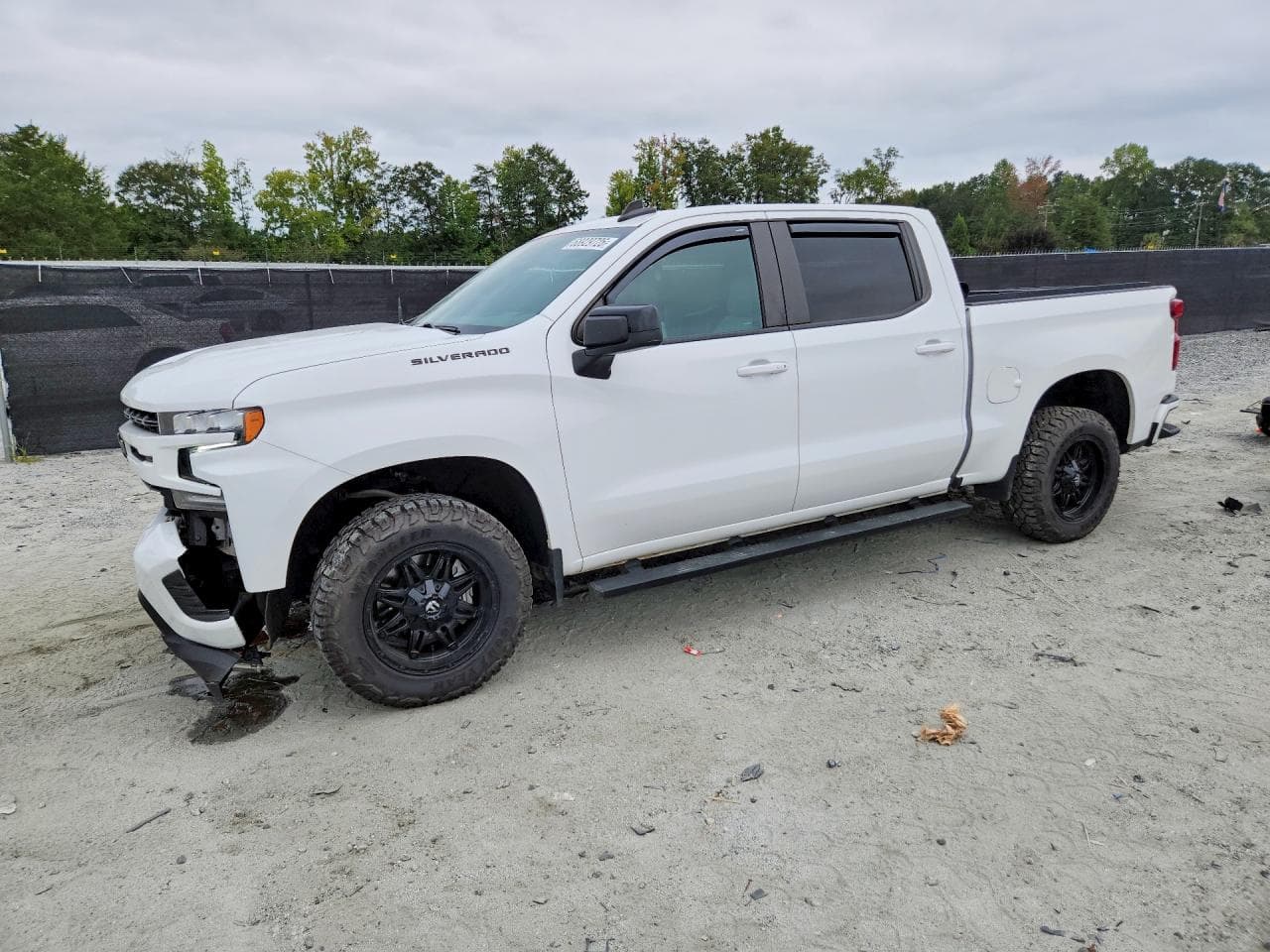 Chevrolet Silverado 2021 z USA