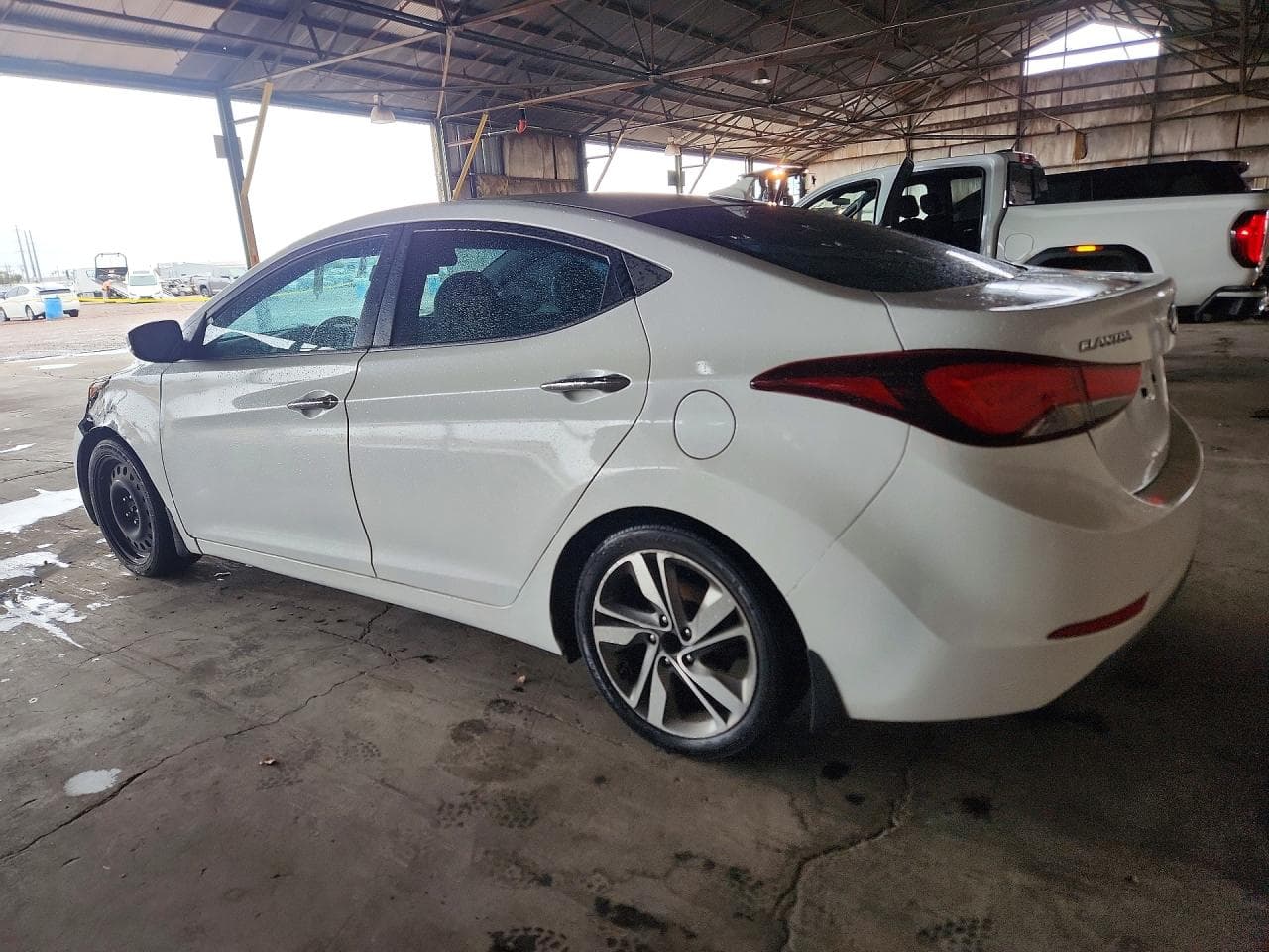 2015 Hyundai Elantra Limited - foto 2