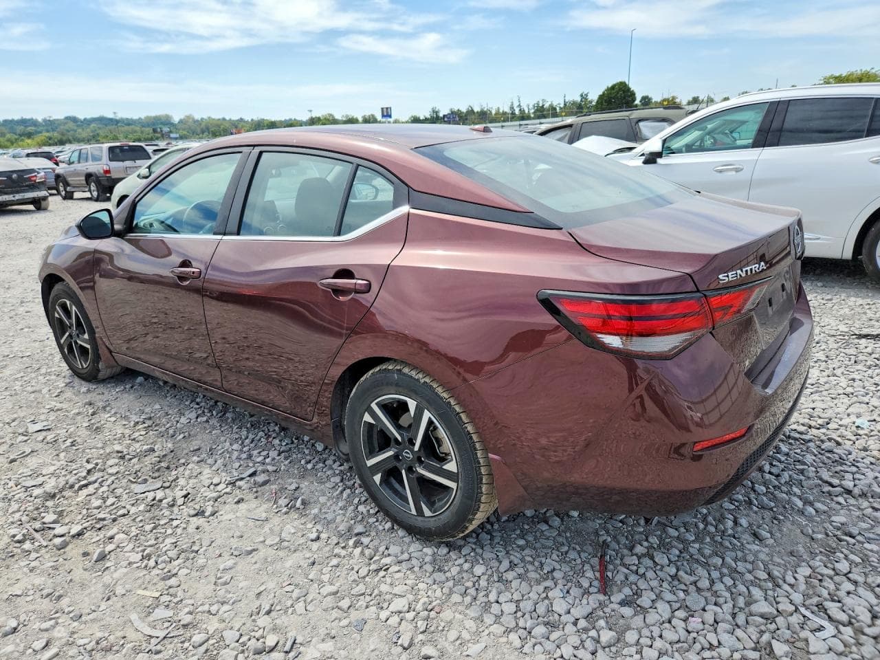 2025 Nissan Sentra Sv - foto 2
