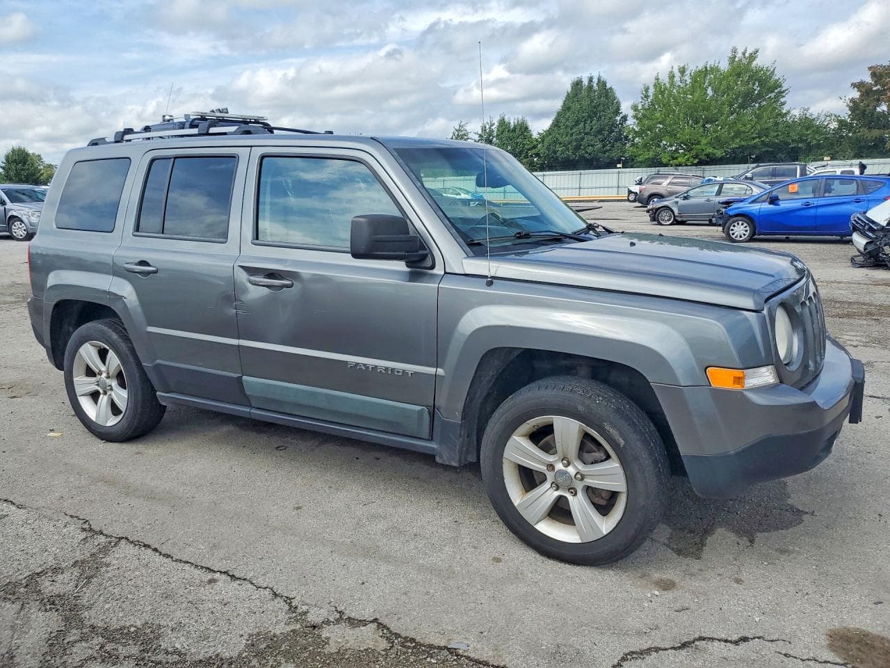 2011 Jeep Patriot Latitude - foto 4