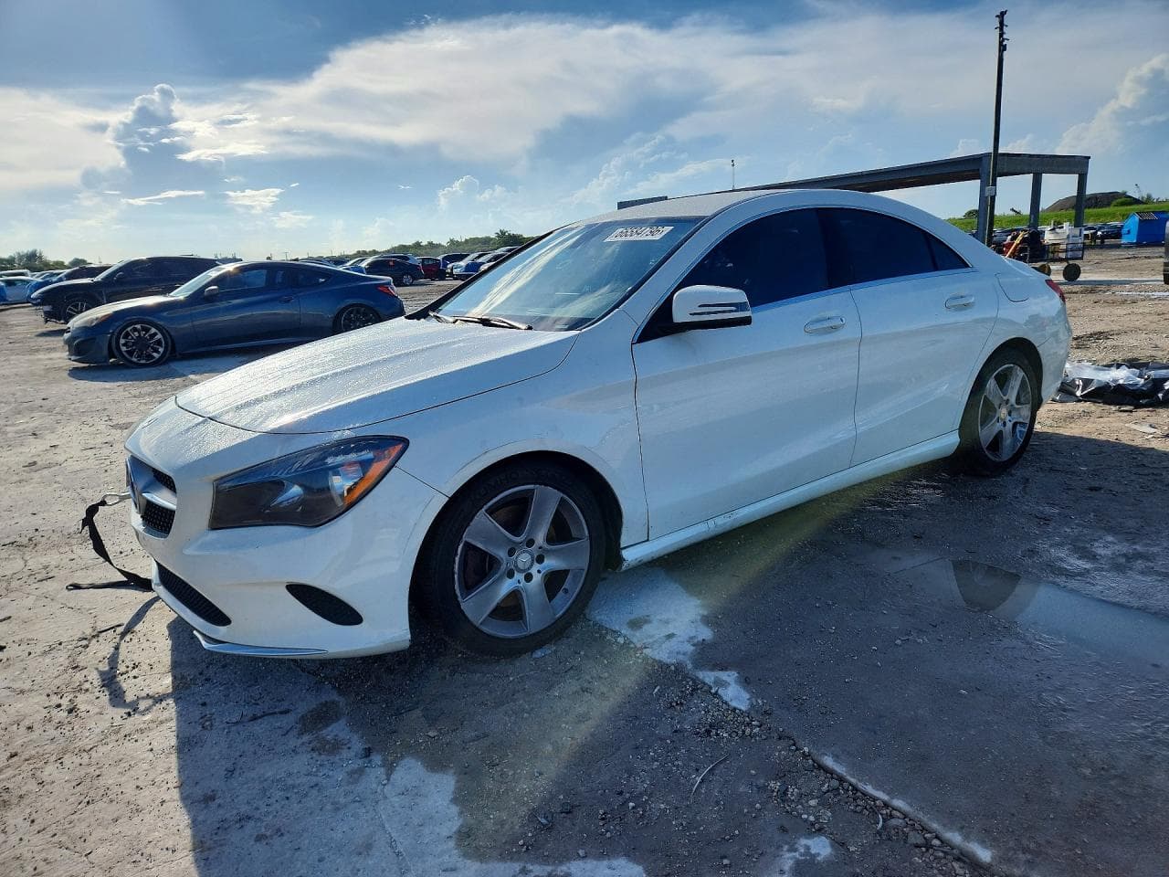 Mercedes-Benz CLA-klasse 2017 z USA