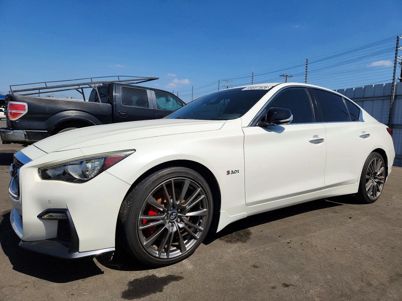 Infiniti Q50 2018 z USA