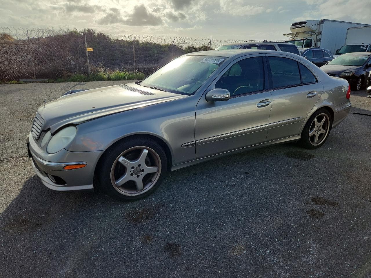 Mercedes-Benz E-klasse 2005 z USA