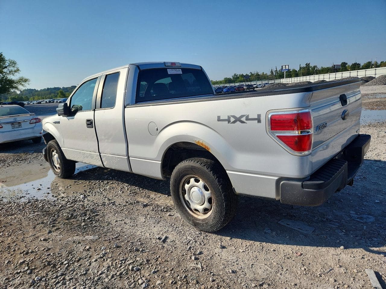 2014 Ford F150 Super Cab - foto 2