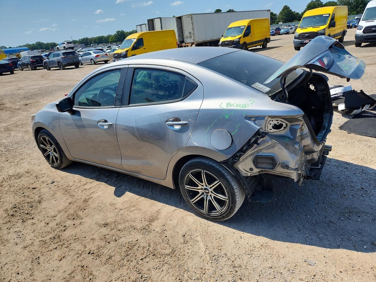 2016 Scion Ia Base - foto 2