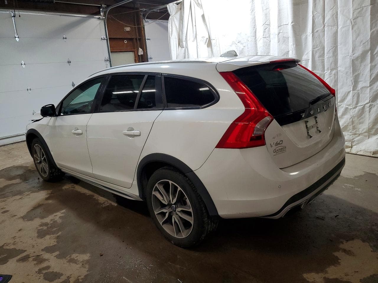 2017 Volvo V60 Cross Country Premier - foto 2