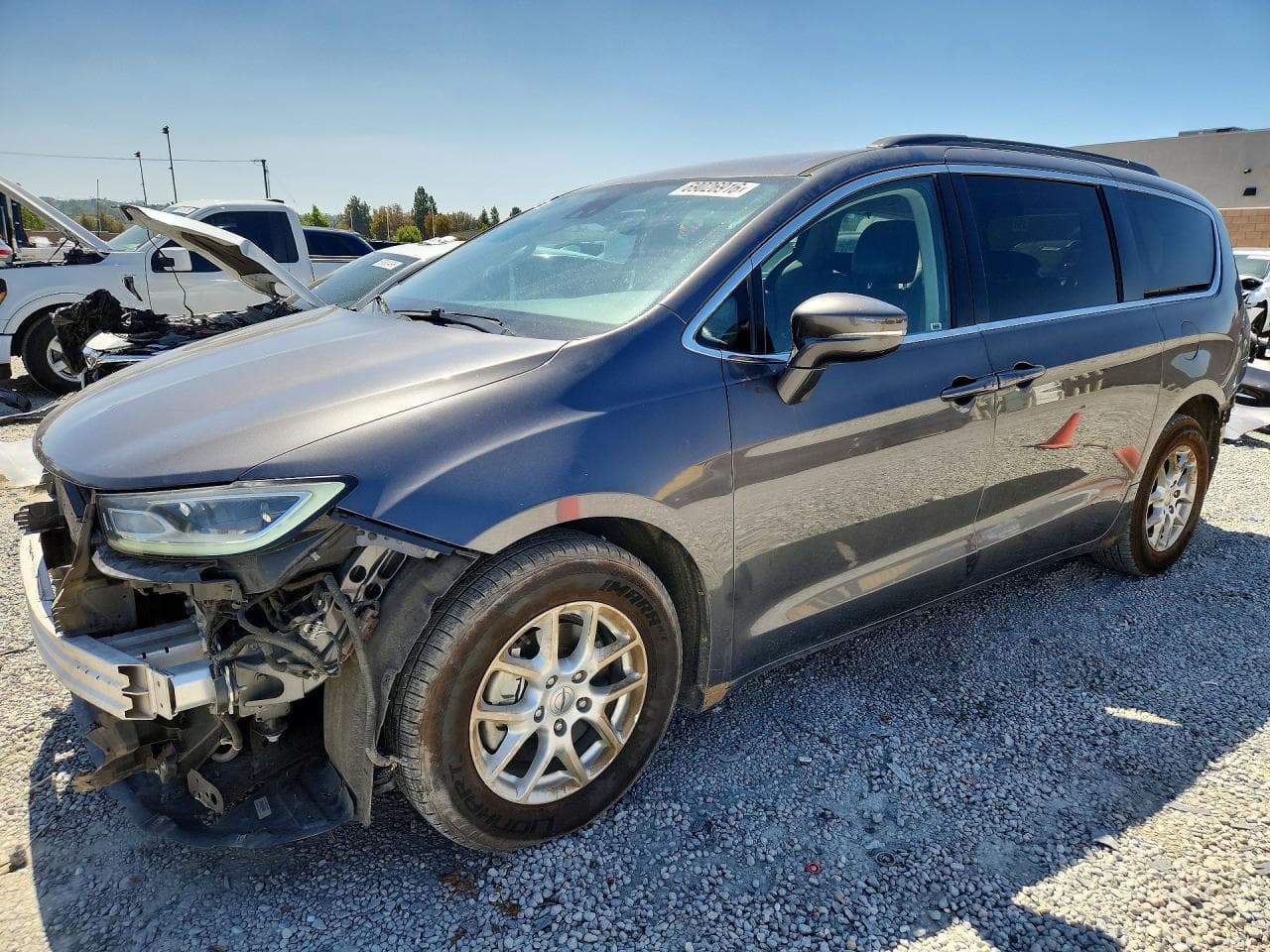 Chrysler Pacifica 2022 z USA