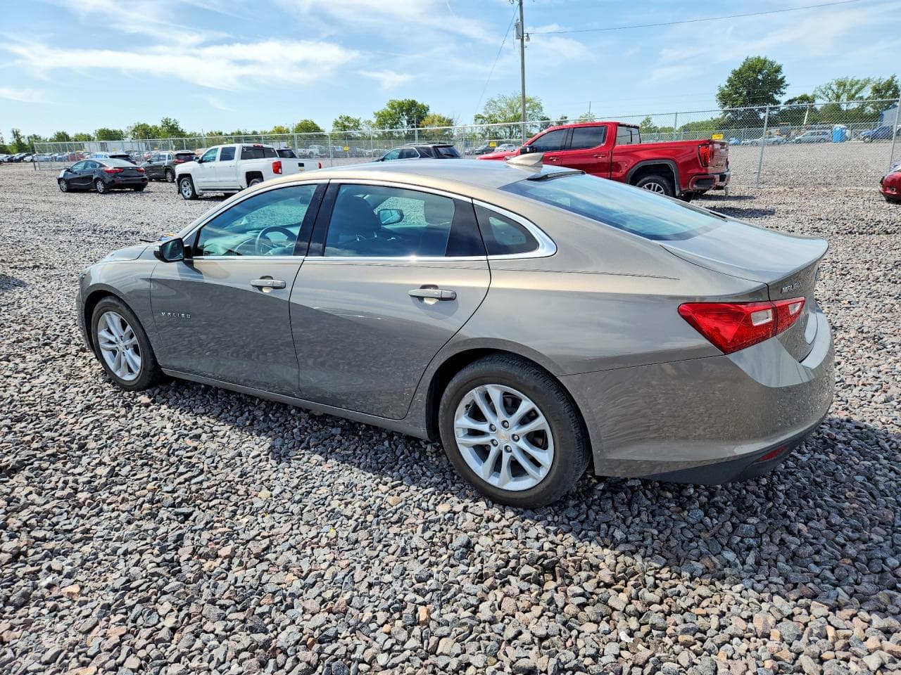 2017 Chevrolet Malibu Lt - foto 2