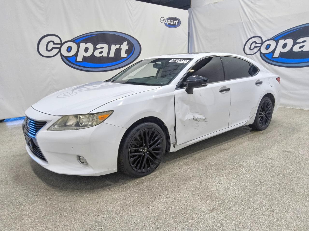 Lexus ES 2015 z USA
