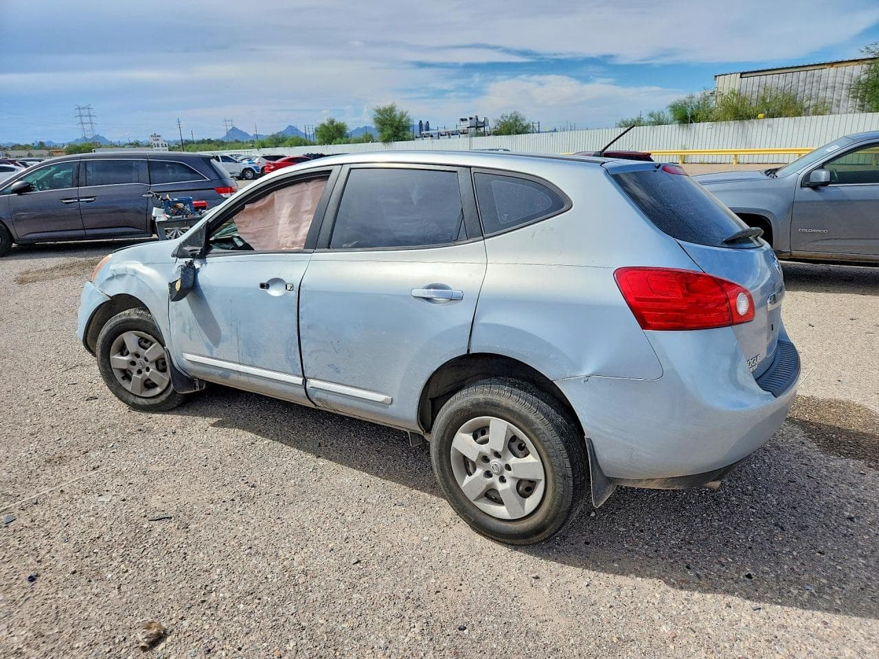 2014 Nissan Rogue Select S - foto 2