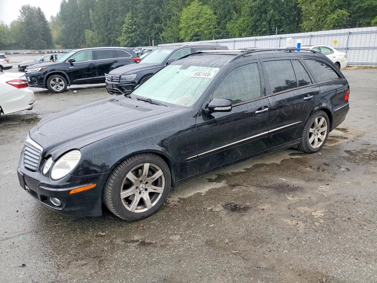 Mercedes-Benz E-klasse 2008 z USA