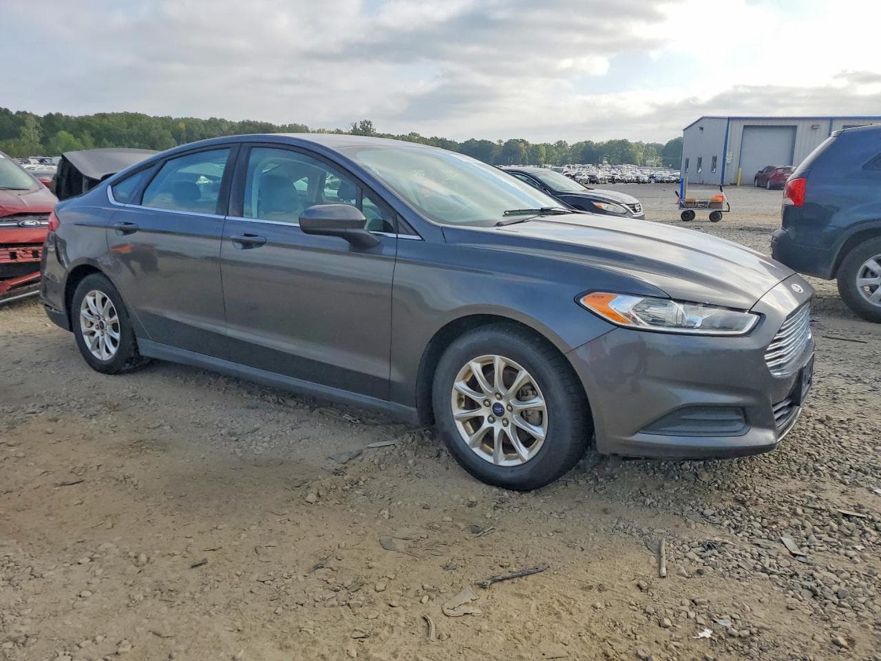 2015 Ford Fusion S - foto 4