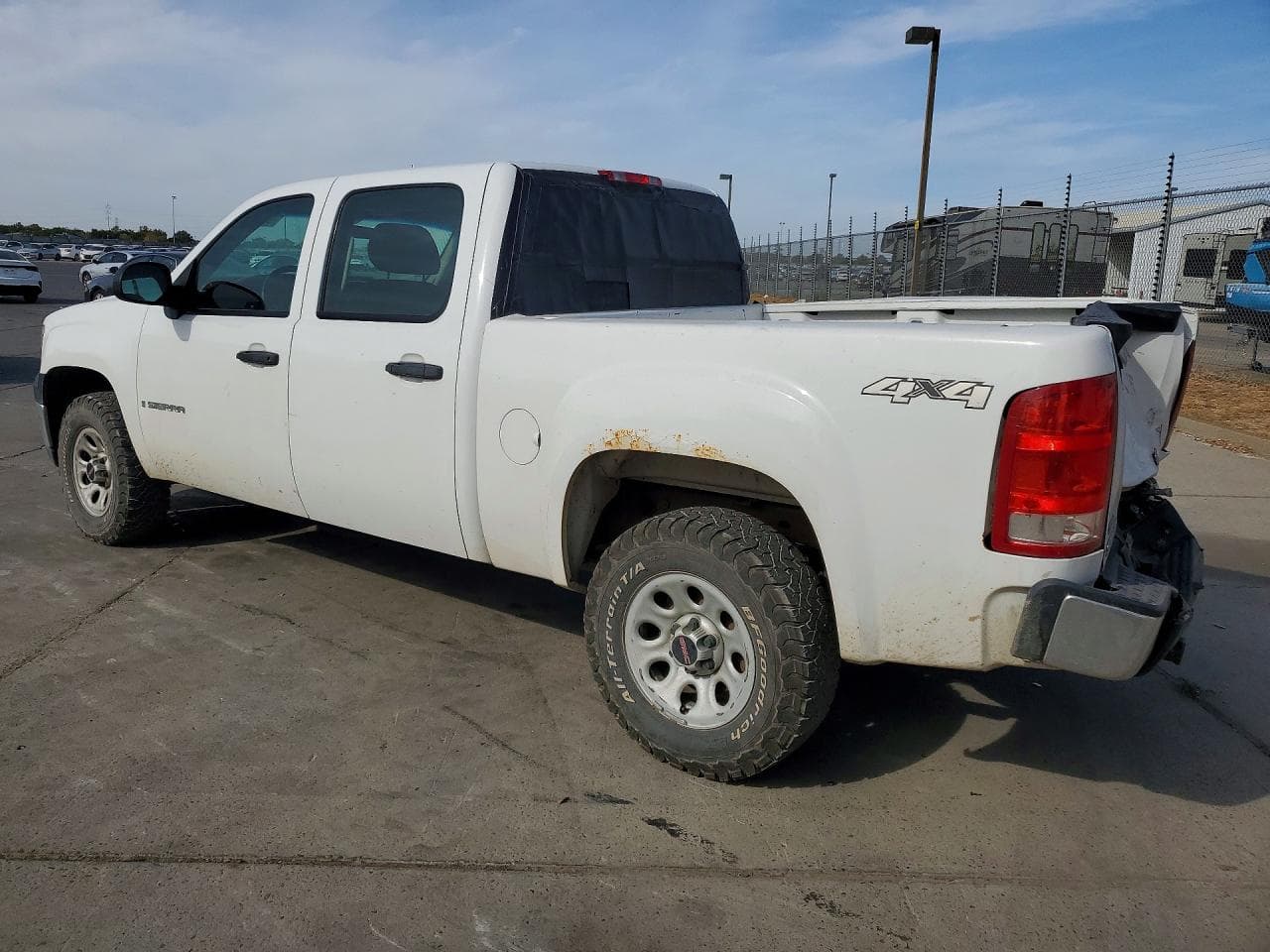 2009 GMC Sierra K1500 - foto 2