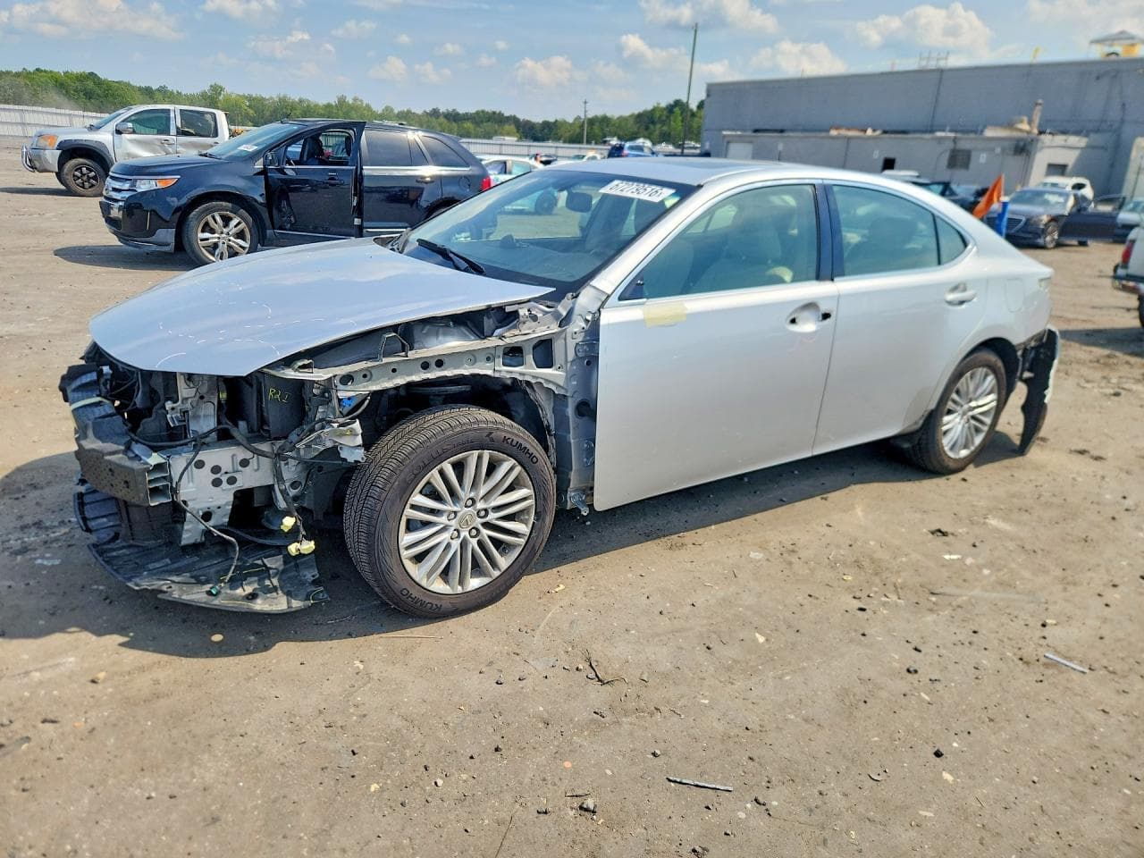 Lexus ES 2015 z USA