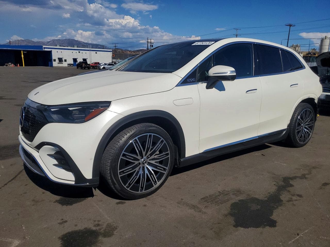 Mercedes-Benz EQE 2023 z USA