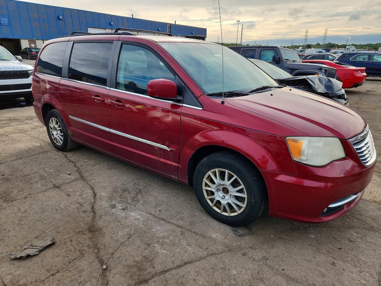 2011 Chrysler Town & Country Touring - foto 4