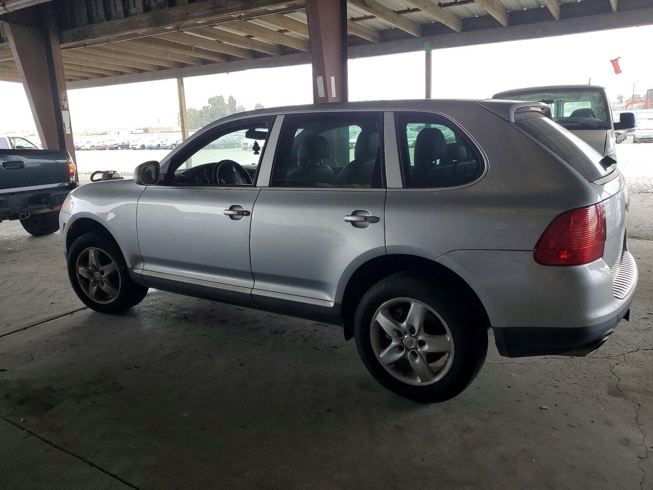 2004 Porsche Cayenne S - foto 2