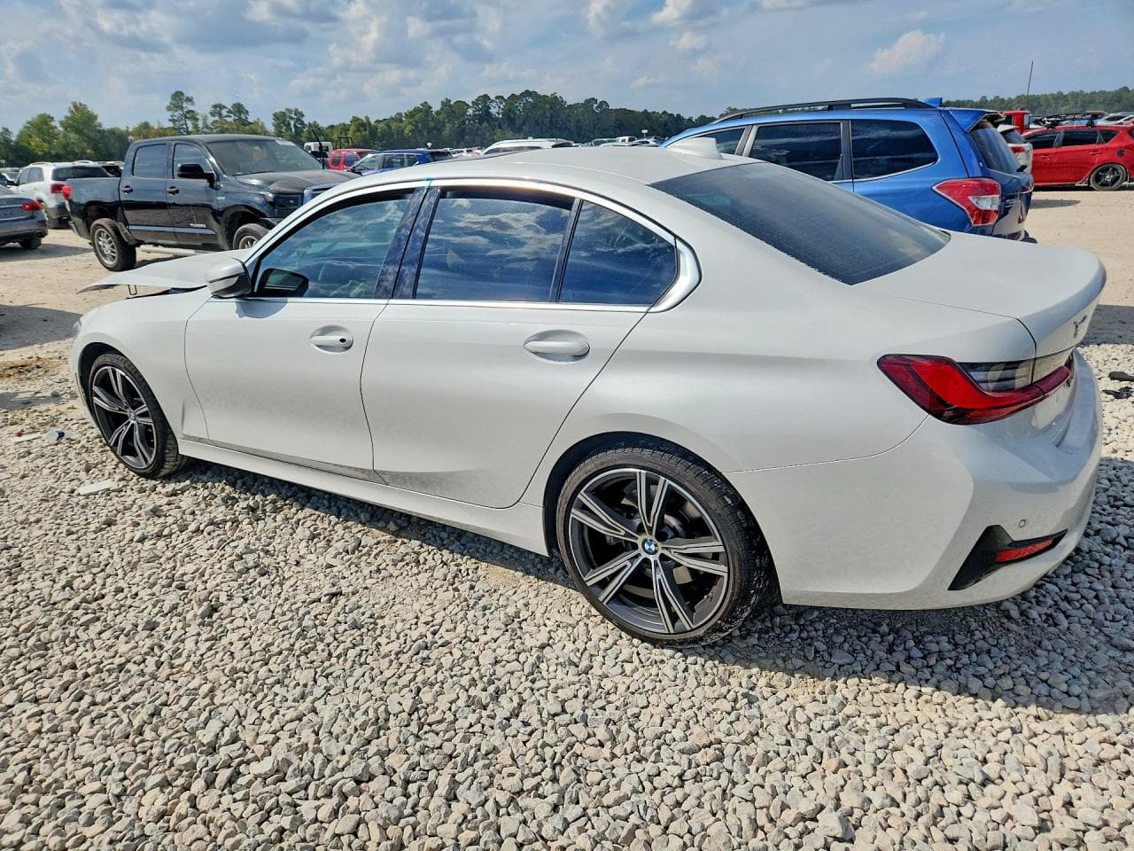 2022 BMW 330I - foto 2