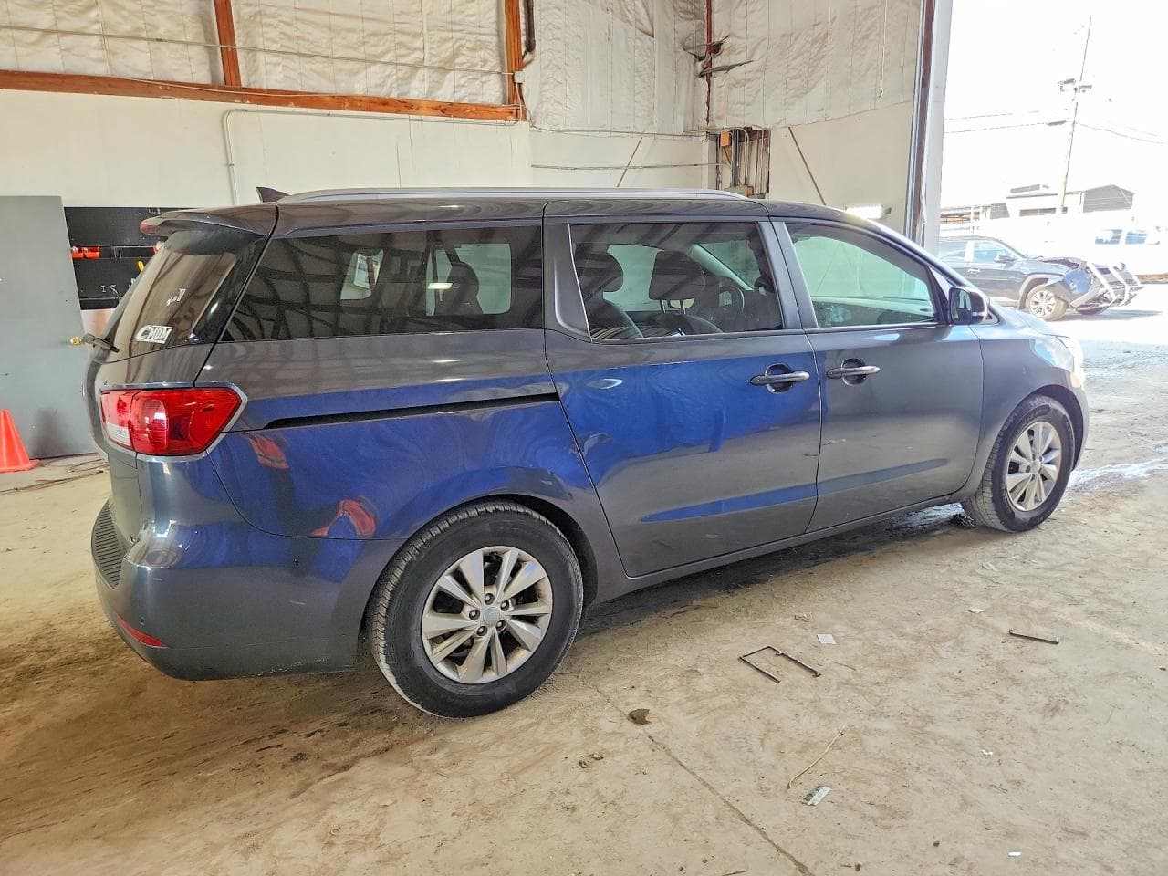 2016 Kia Sedona Lx - foto 3