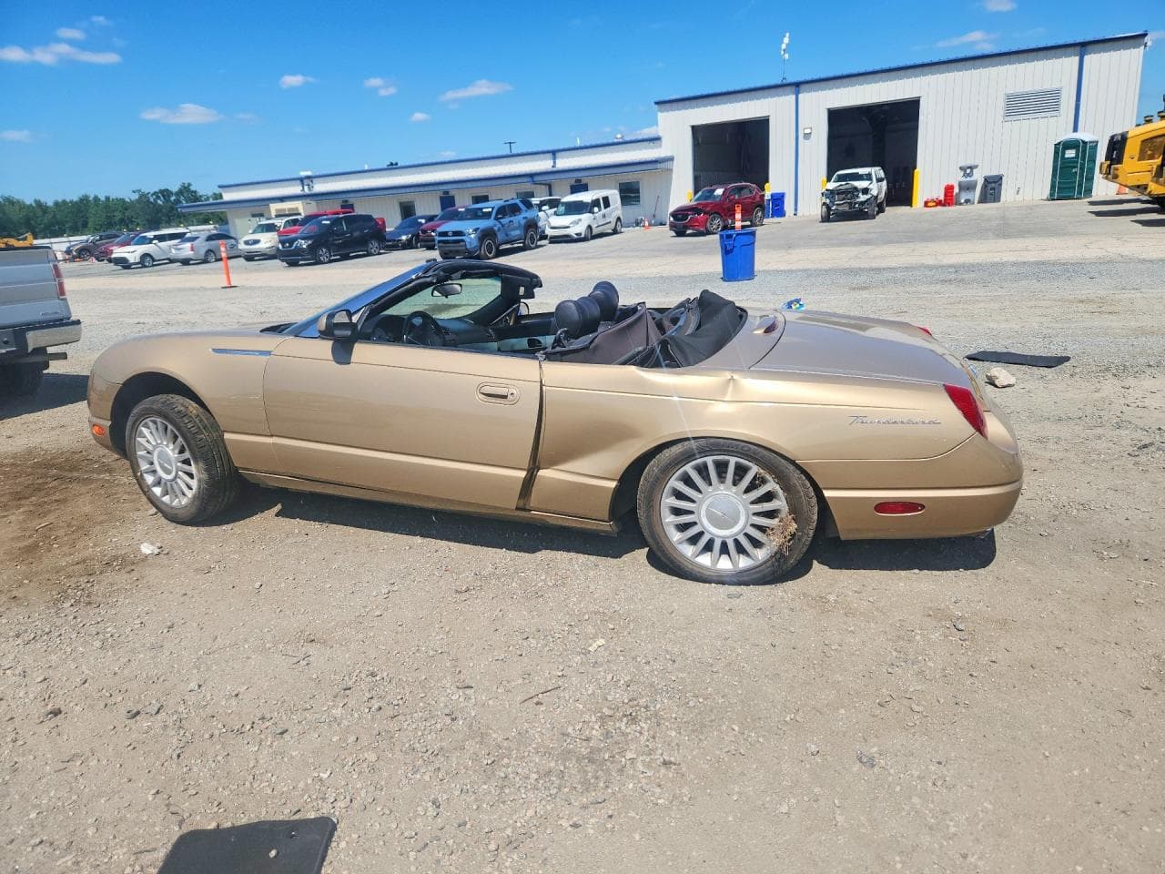 2005 Ford Thunderbird - foto 2