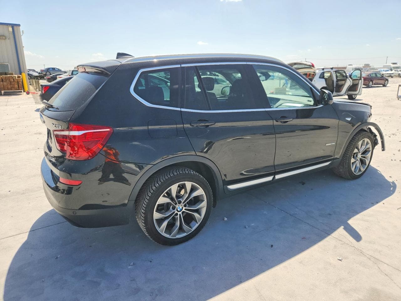 2017 BMW X3 xDrive28I - foto 3