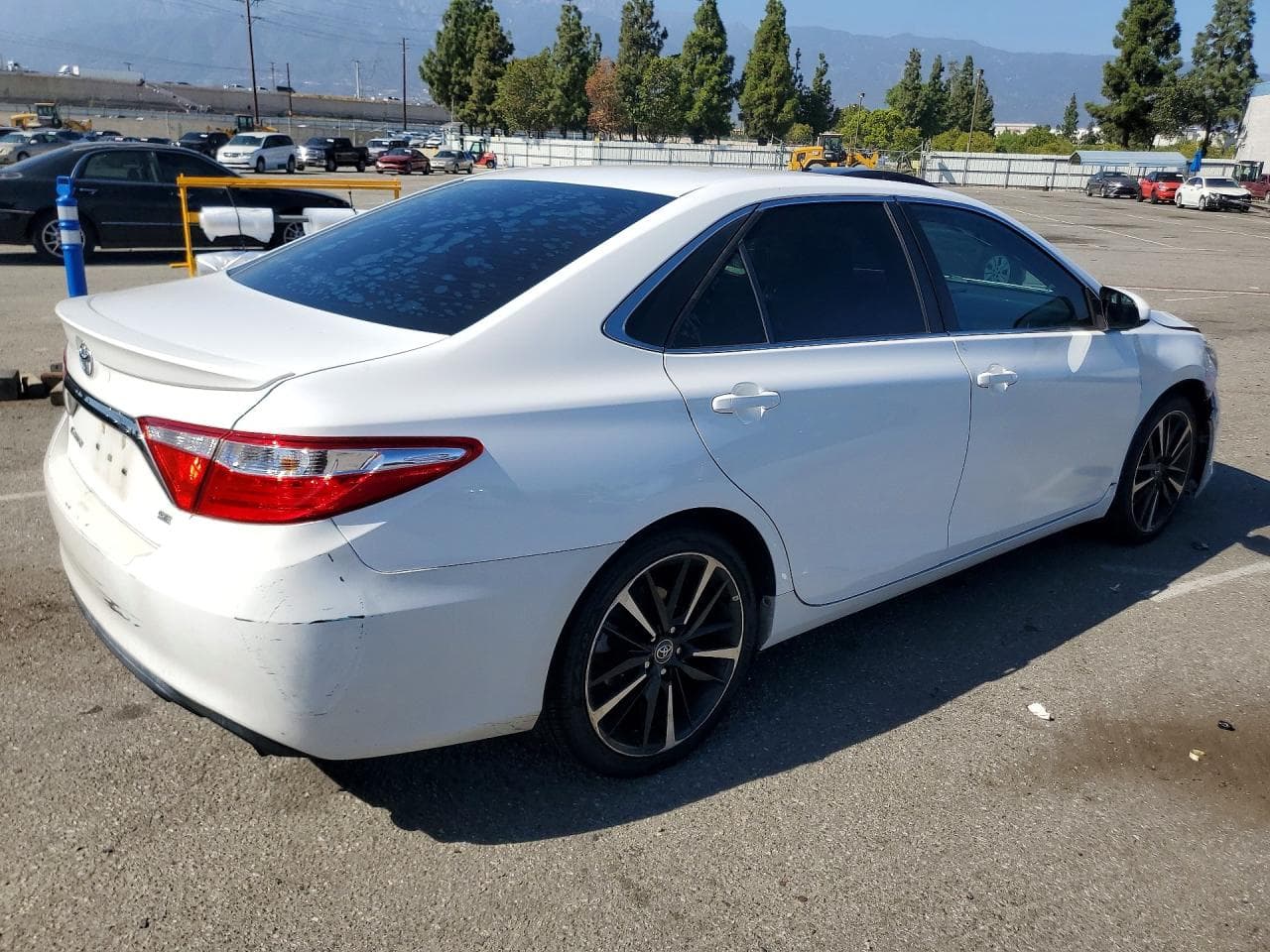 2016 Toyota Camry Se - foto 3