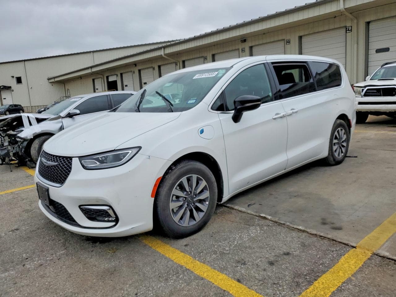 Chrysler Pacifica 2025 z USA