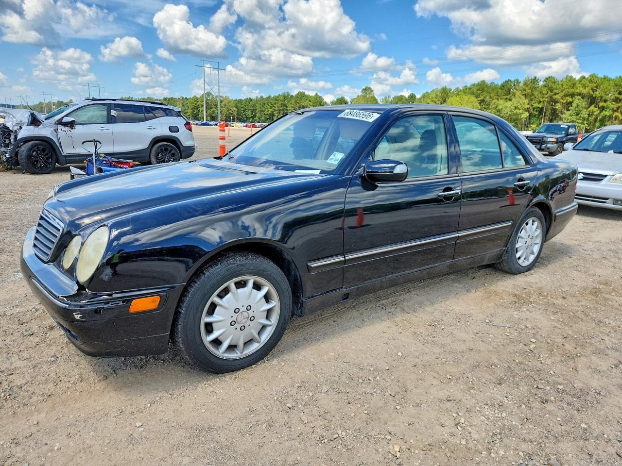 Mercedes-Benz E-klasse 2001 z USA