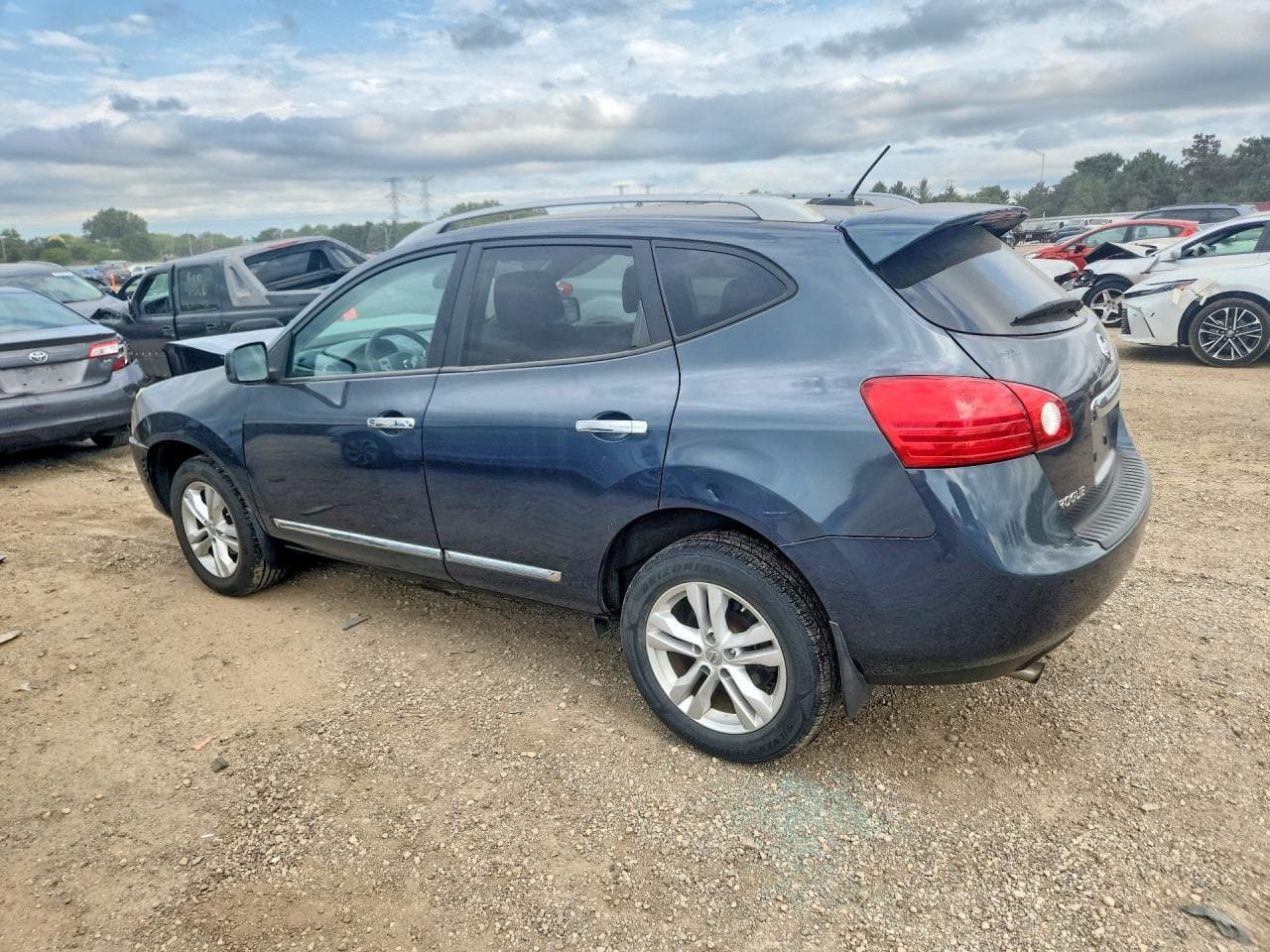 2012 Nissan Rogue S - foto 2