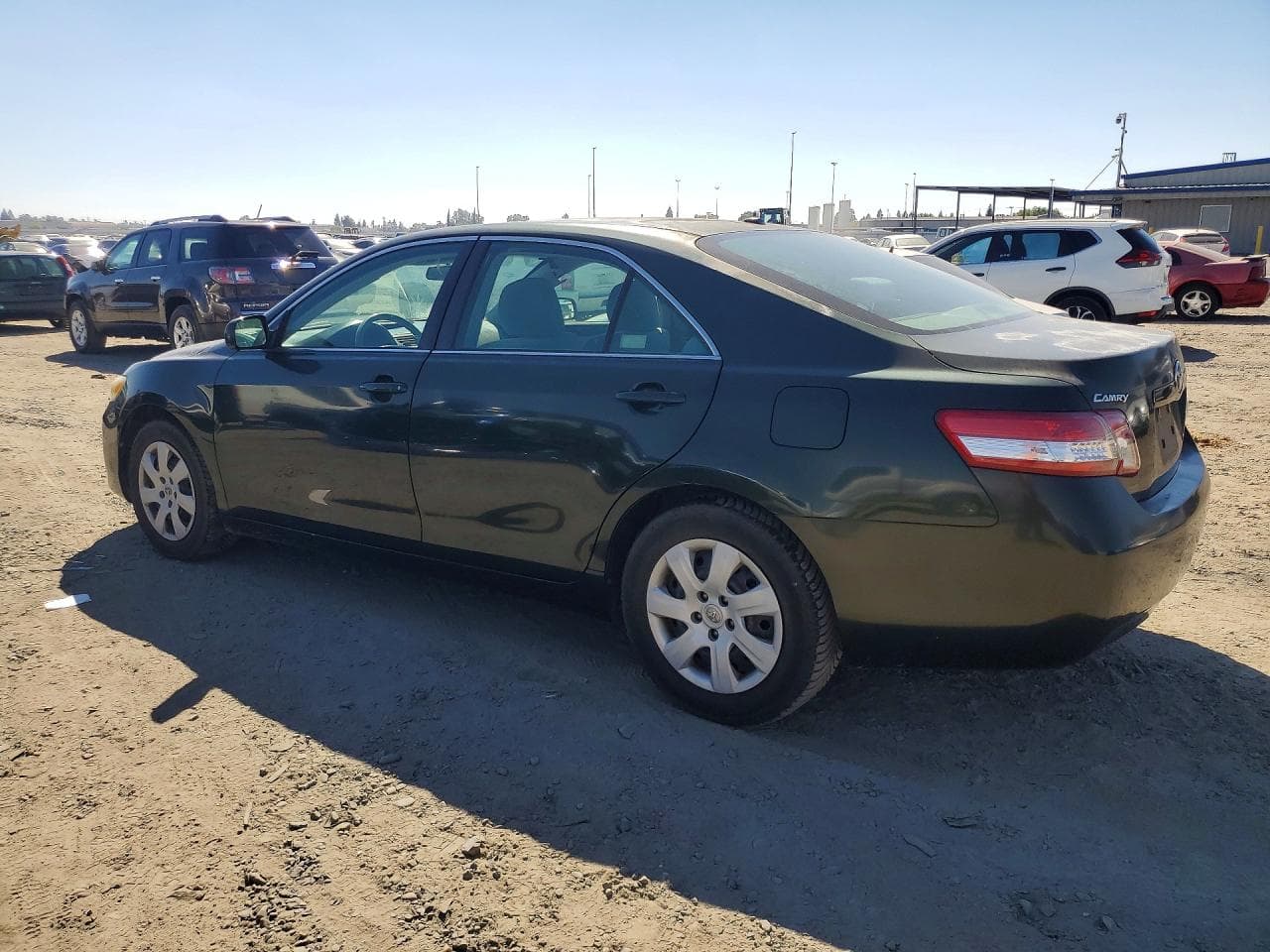 2011 Toyota Camry Le - foto 2