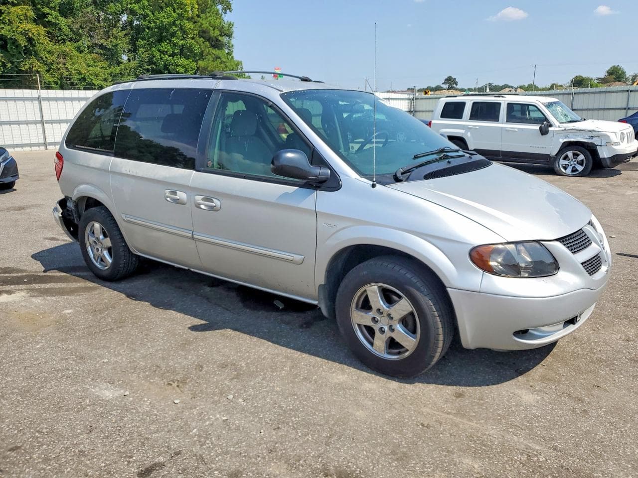 2004 Dodge Caravan - foto 4