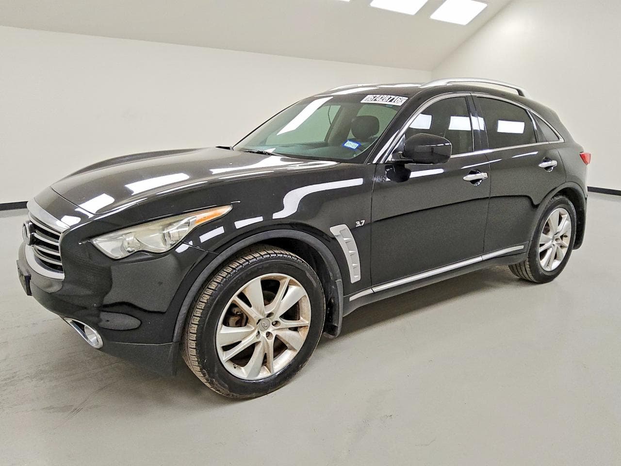 Infiniti QX70 2015 z USA