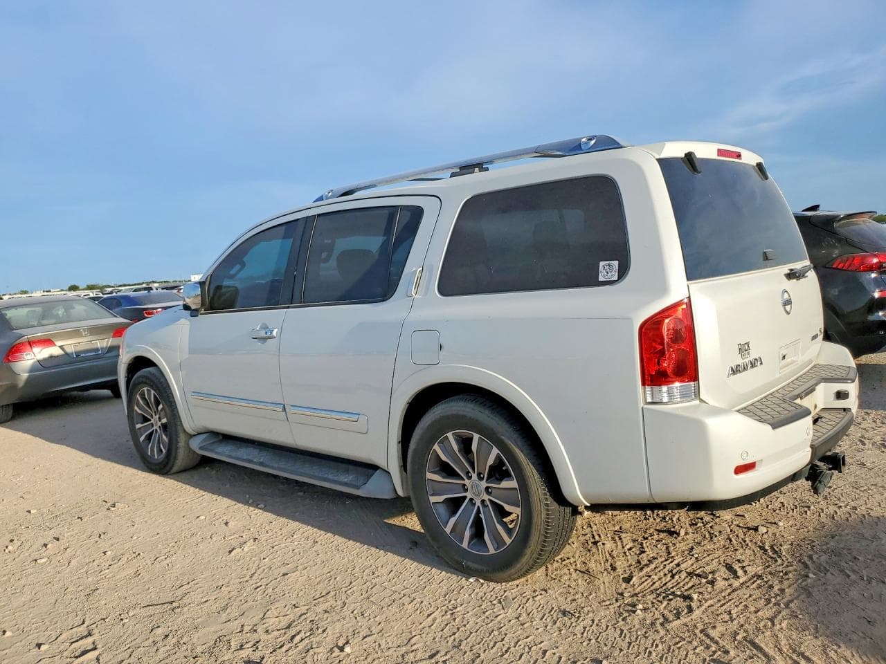 2015 Nissan Armada Sl - foto 2