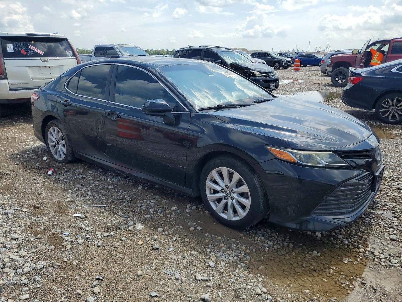 2018 Toyota Camry Le - foto 4