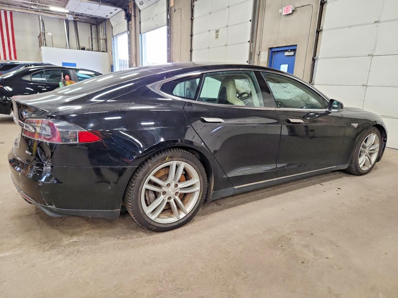 2015 Tesla Model S - foto 3