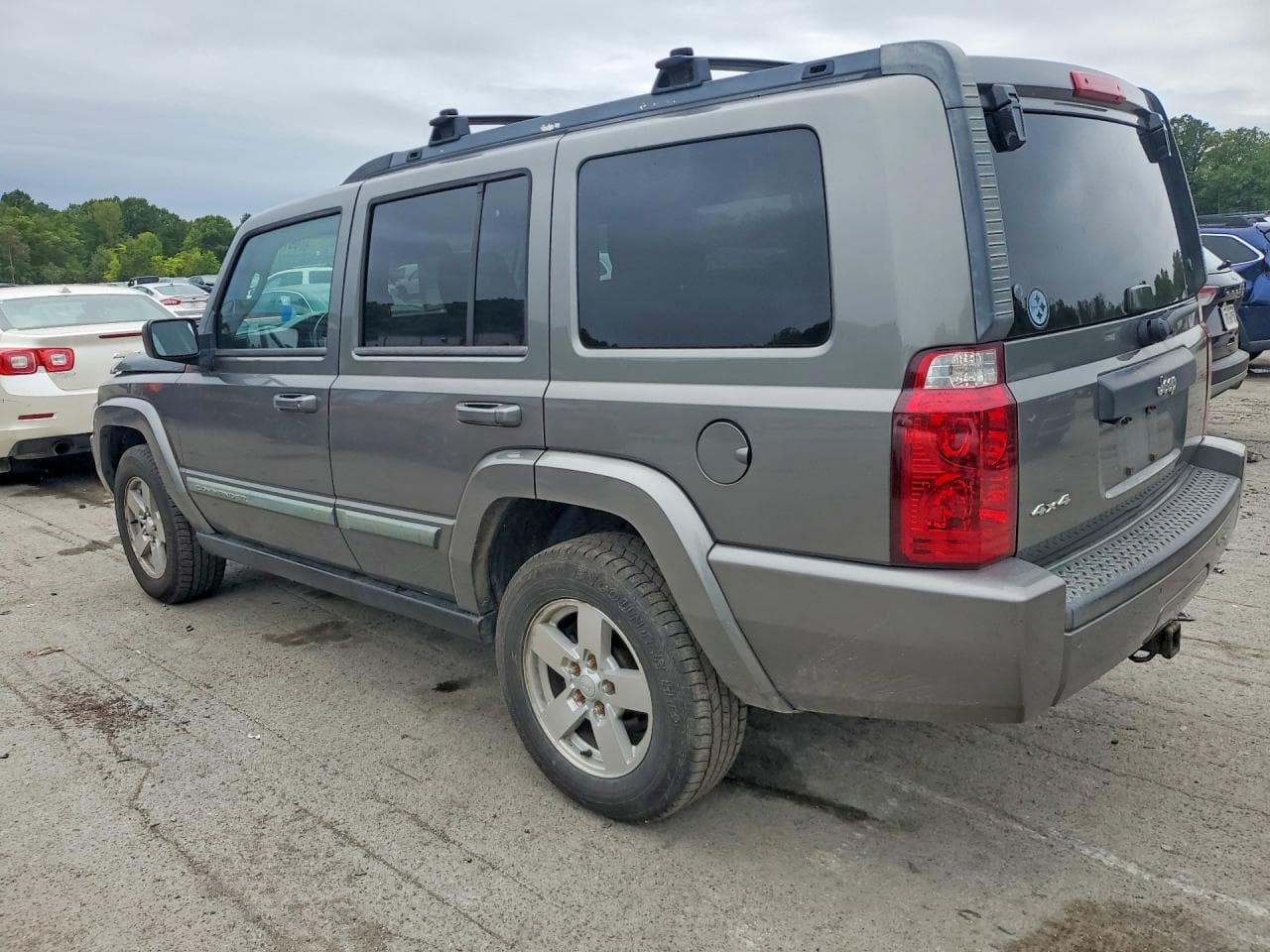 2008 Jeep Commander - foto 2