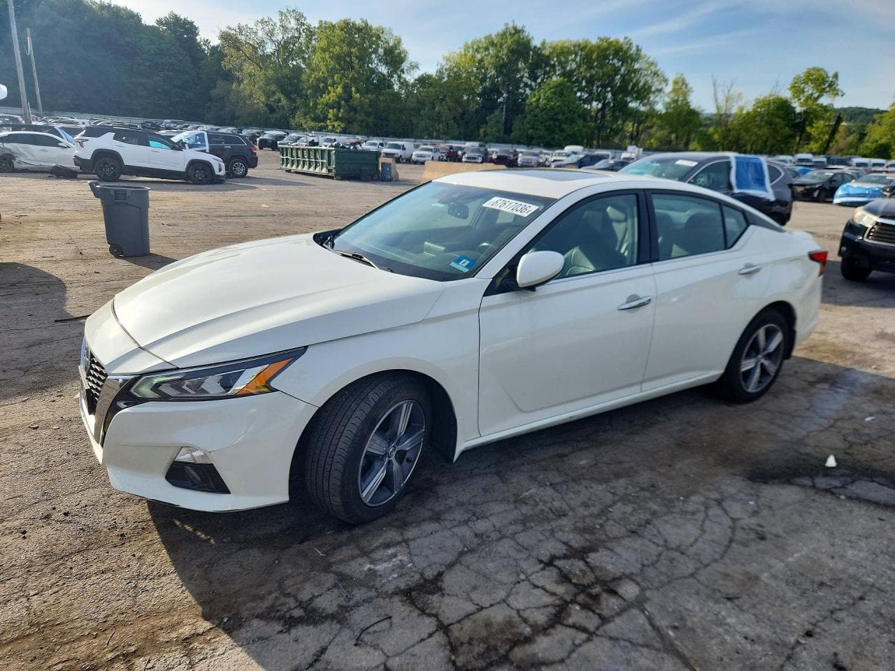 Nissan Altima 2020 z USA
