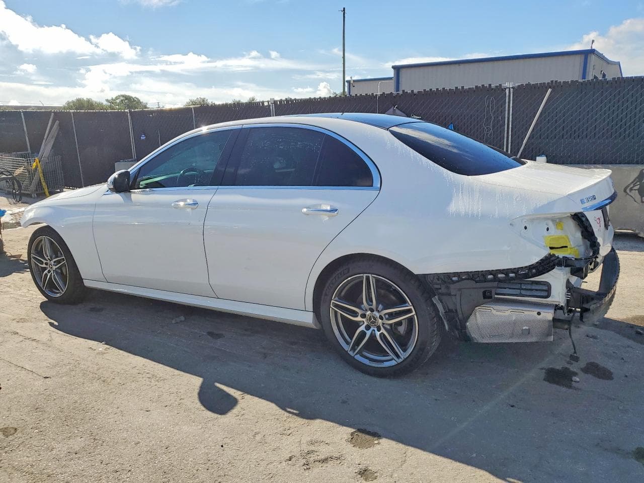 2020 Mercedes-Benz E 350 - foto 2