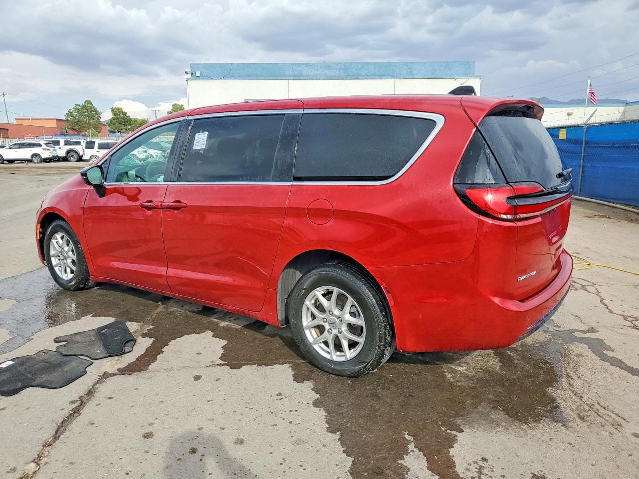 2025 Chrysler Pacifica Select - foto 2