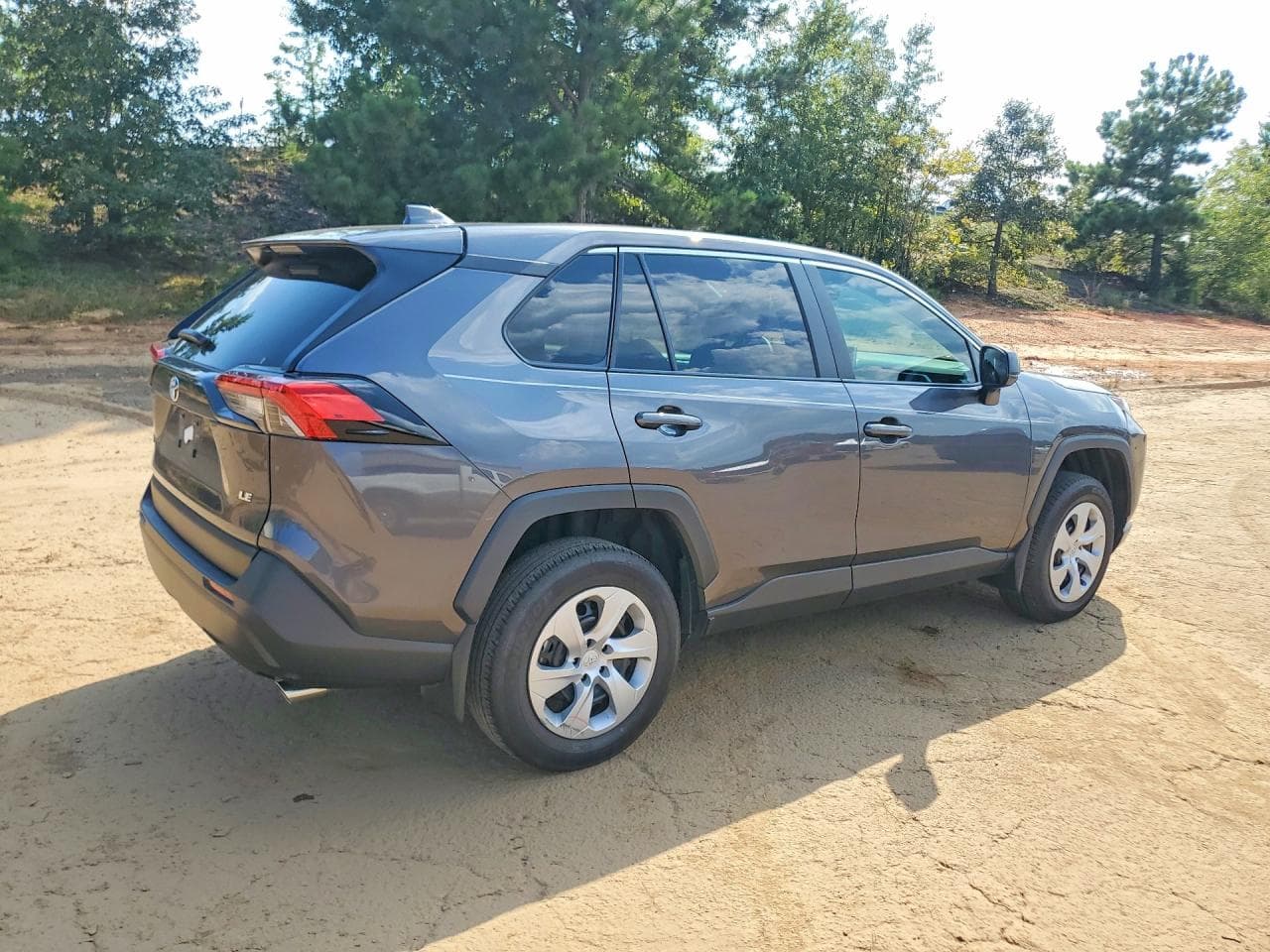 2025 Toyota Rav4 Le - foto 3