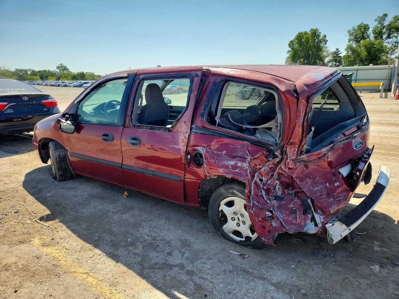 2005 Ford Freestar S - foto 2