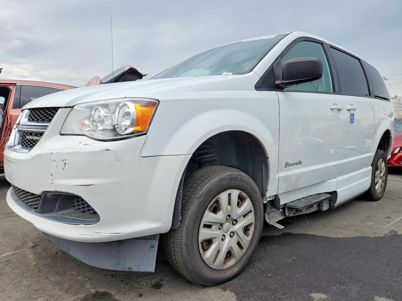 Dodge Caravan 2020 z USA